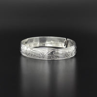Wolves - Silver Clasping Bracelet