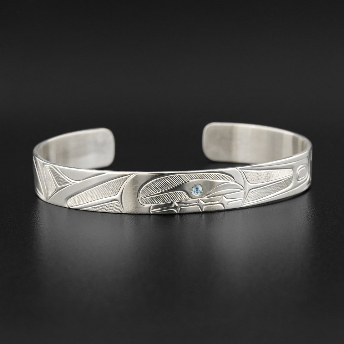 Killerwhale - Silver Bracelet with Blue Topaz