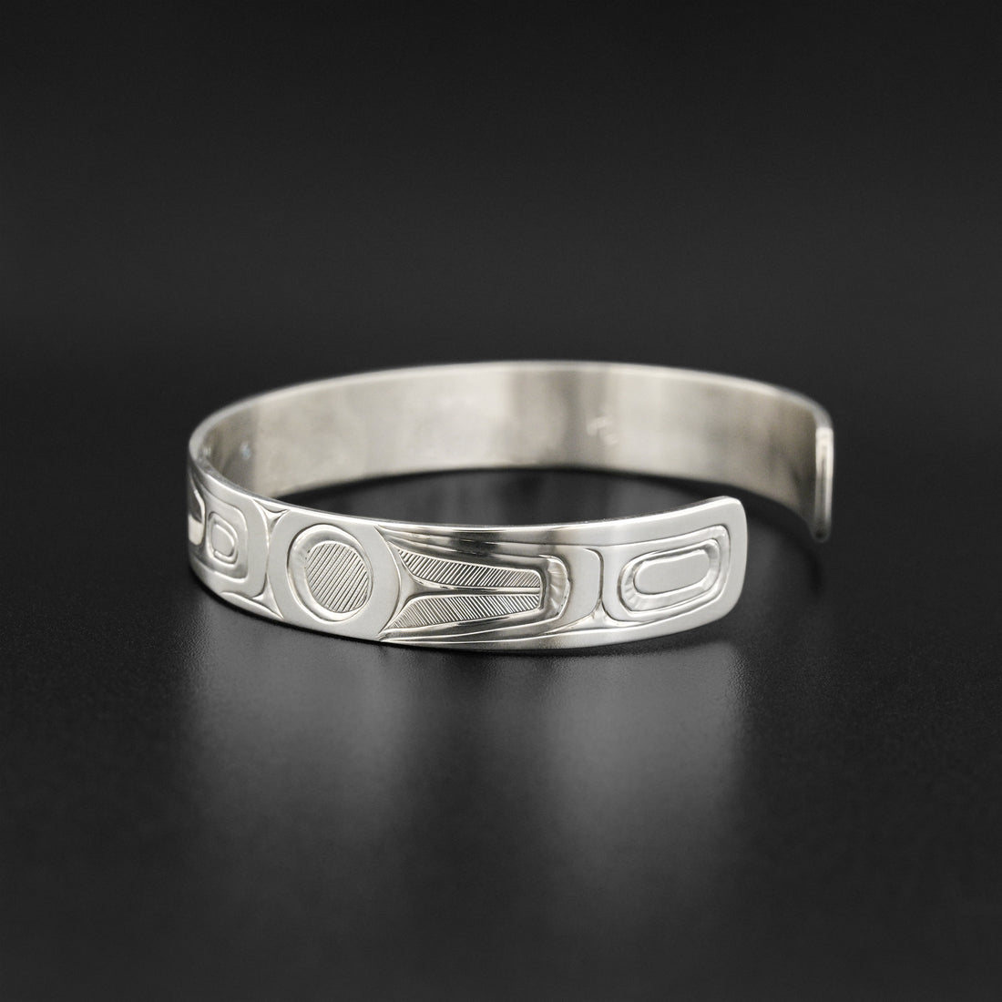 Killerwhale - Silver Bracelet with Blue Topaz