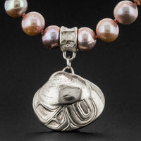 Clamshell - Pearl Necklace