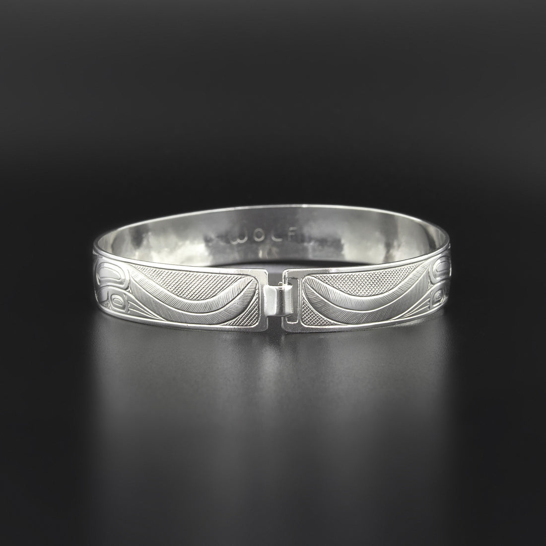 Wolves - Silver Clasping Bracelet