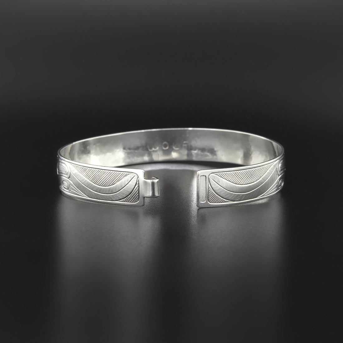 Wolves - Silver Clasping Bracelet
