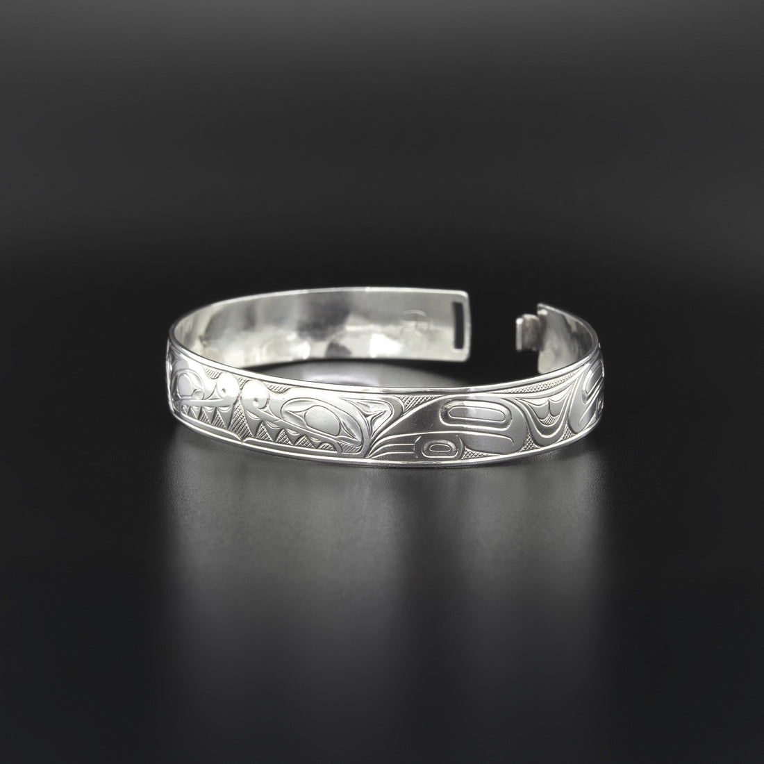 Wolves - Silver Clasping Bracelet