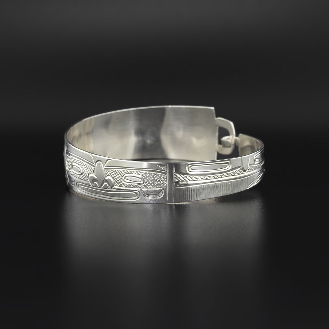 Chilkat - Silver Clasping Bracelet
