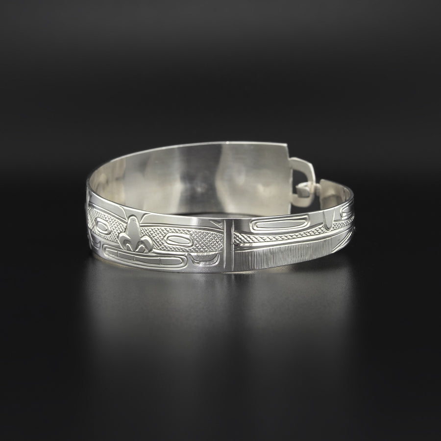 Chilkat - Silver Clasping Bracelet