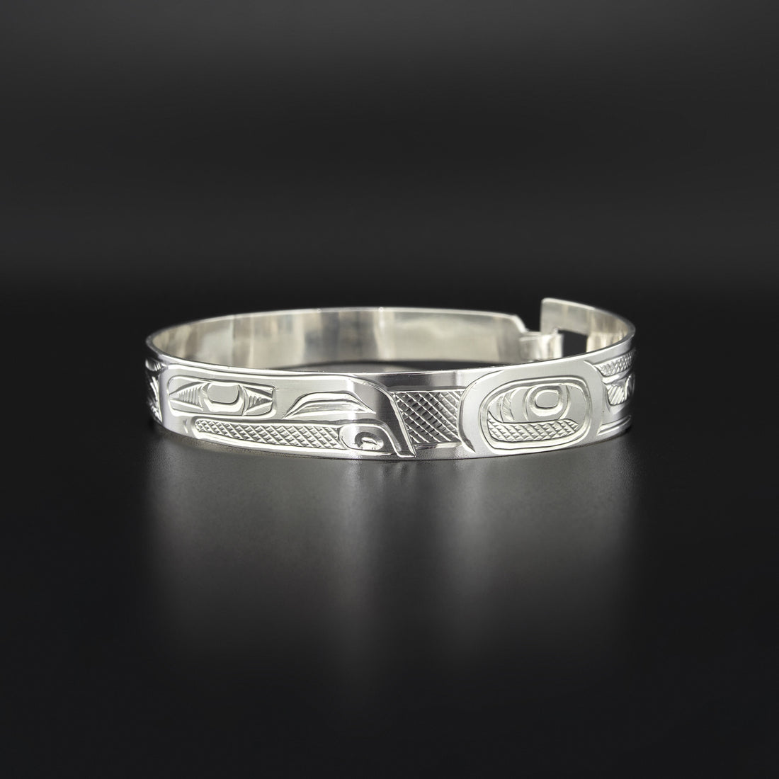 Raven - Silver Clasping Bracelet