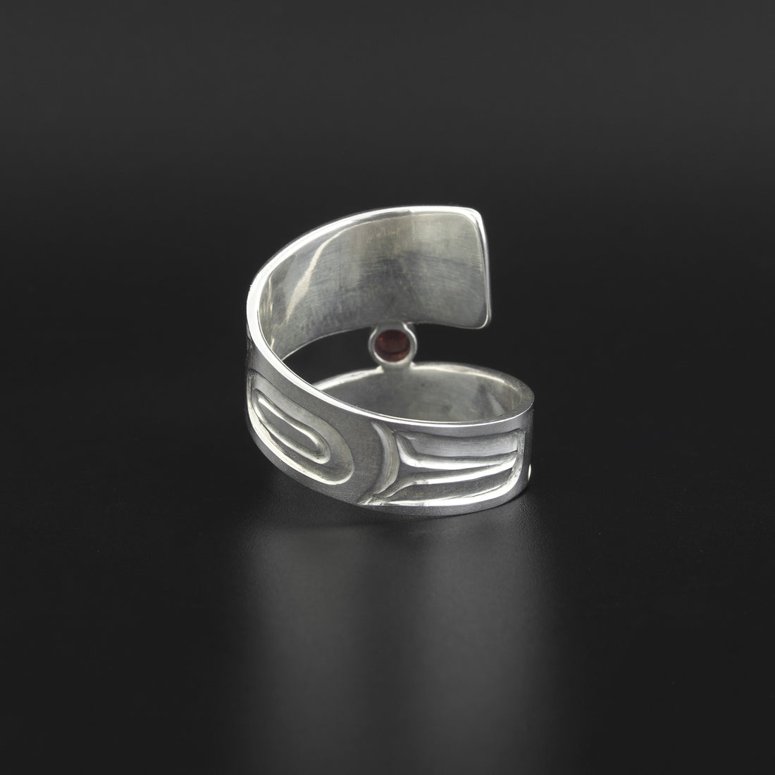 Raven - Silver Ring with Garnet
