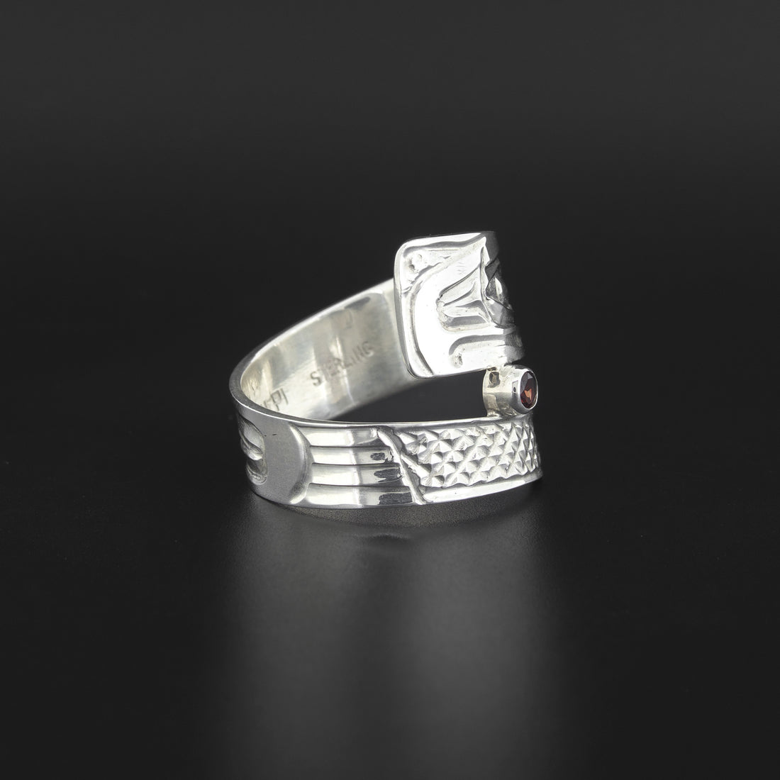 Raven - Silver Ring with Garnet