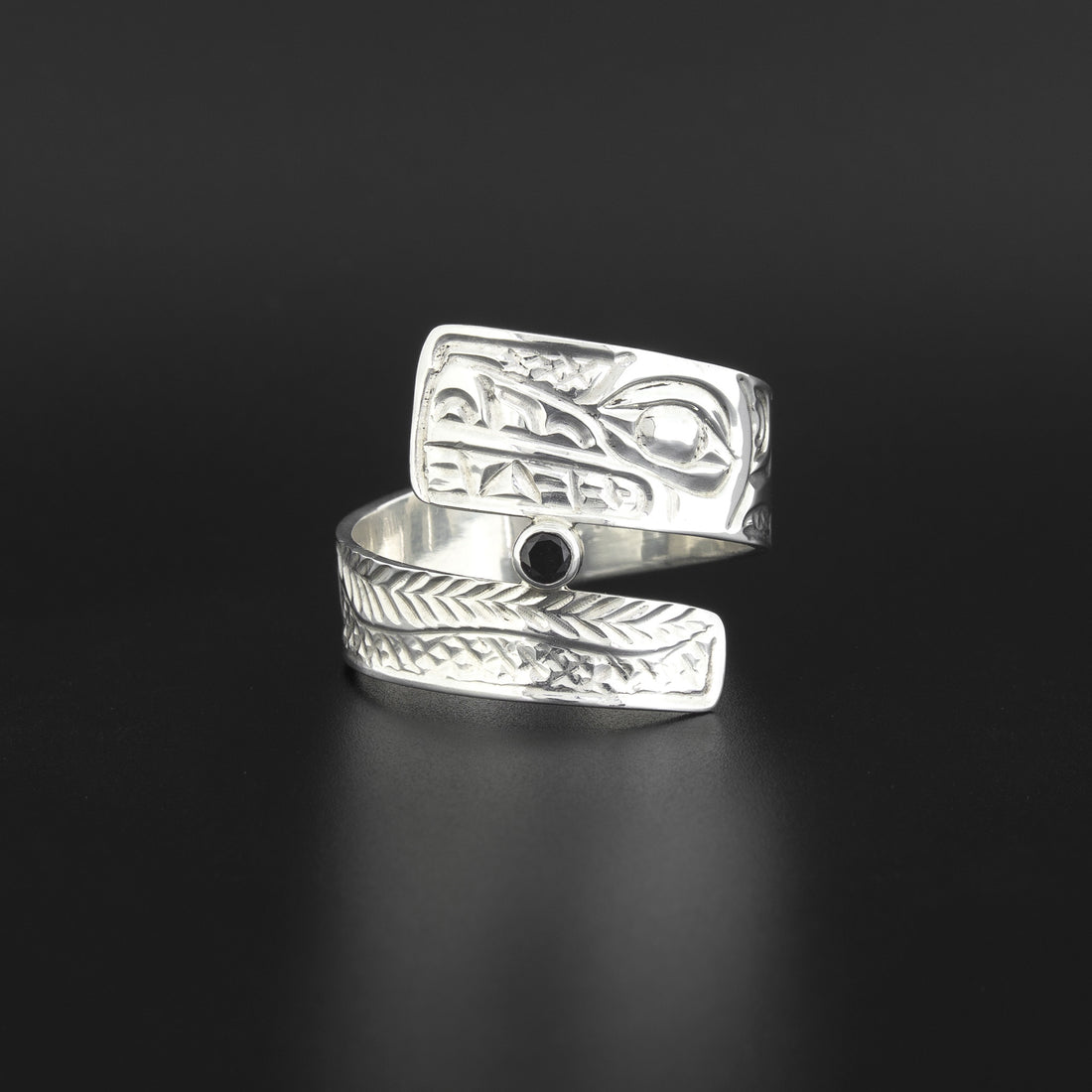 Wolf - Silver Ring with Onyx
