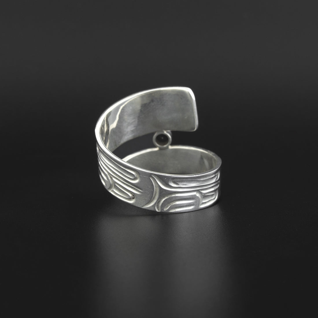 Wolf - Silver Ring with Onyx