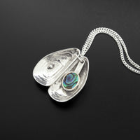 Mussel - Silver Pendant with Abalone