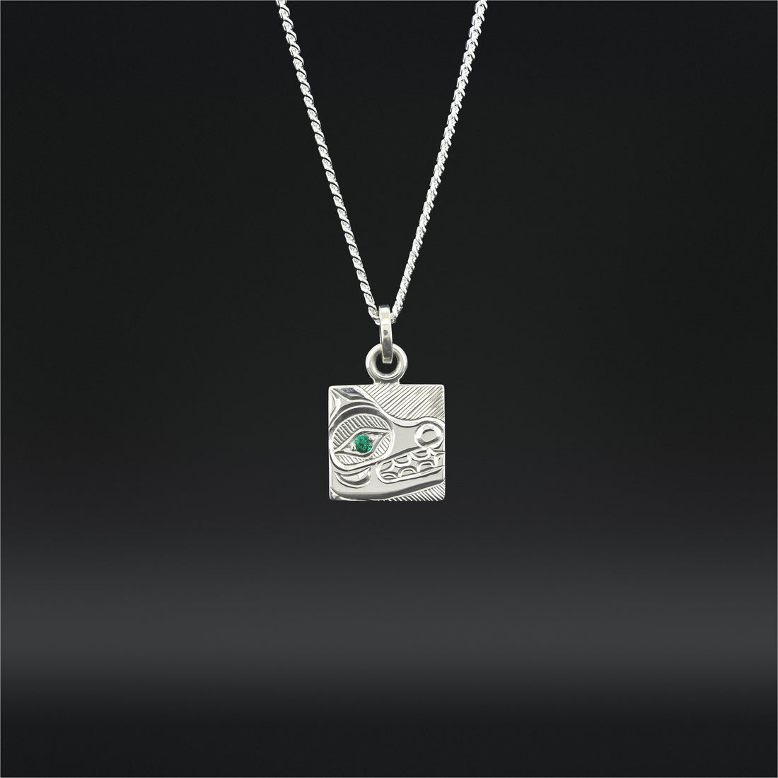 Bear - Silver Pendant with Emerald