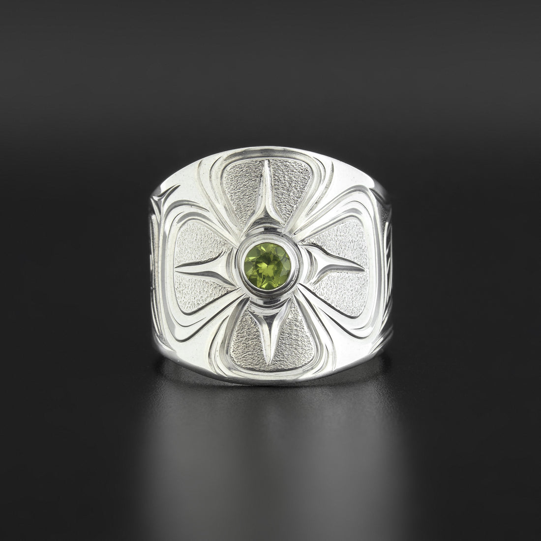 Hummingbird - Silver Ring with Peridot
