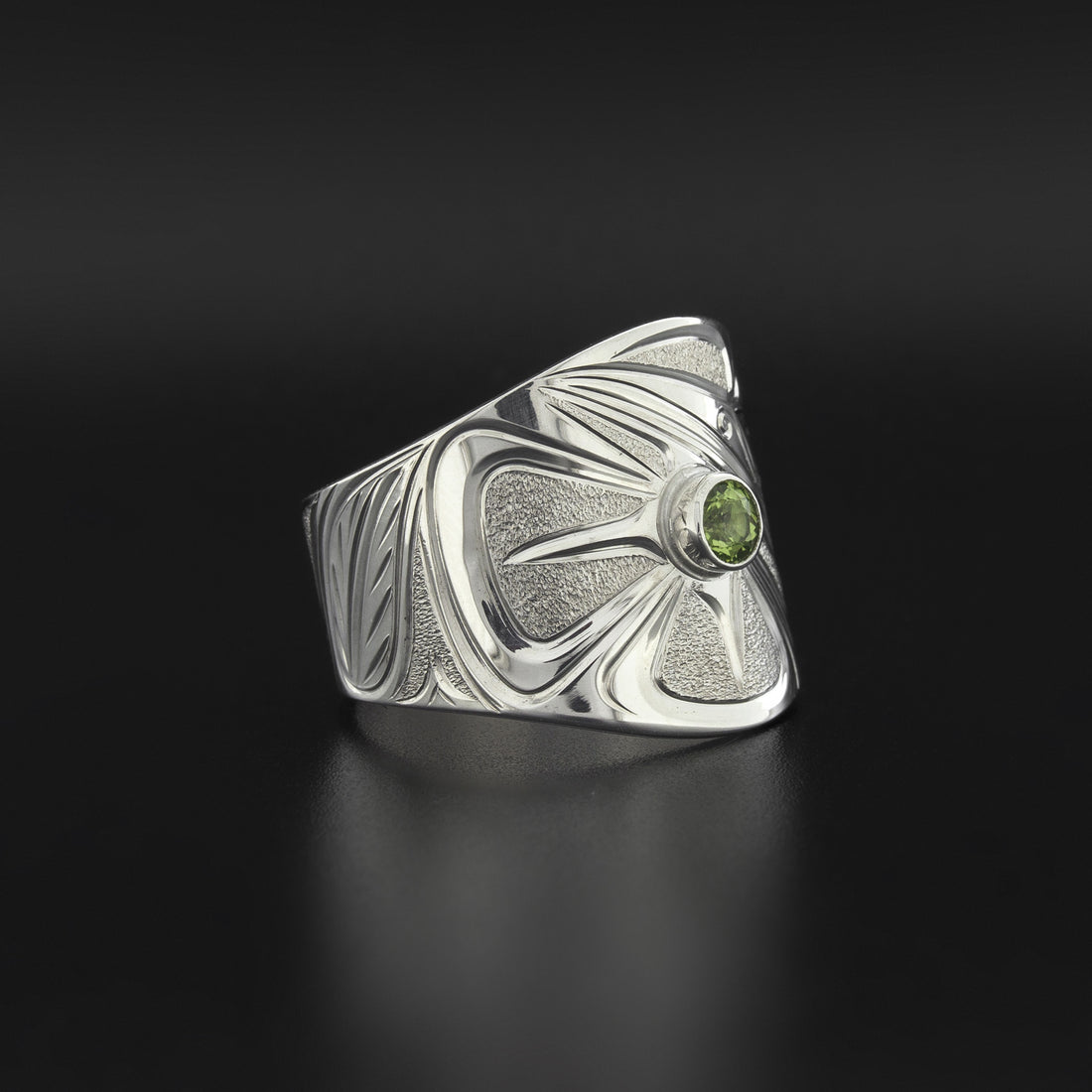 Hummingbird - Silver Ring with Peridot