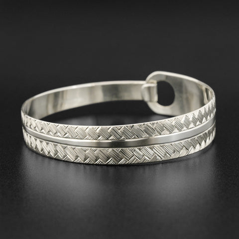 Weaving - Silver Clasping Bracelet