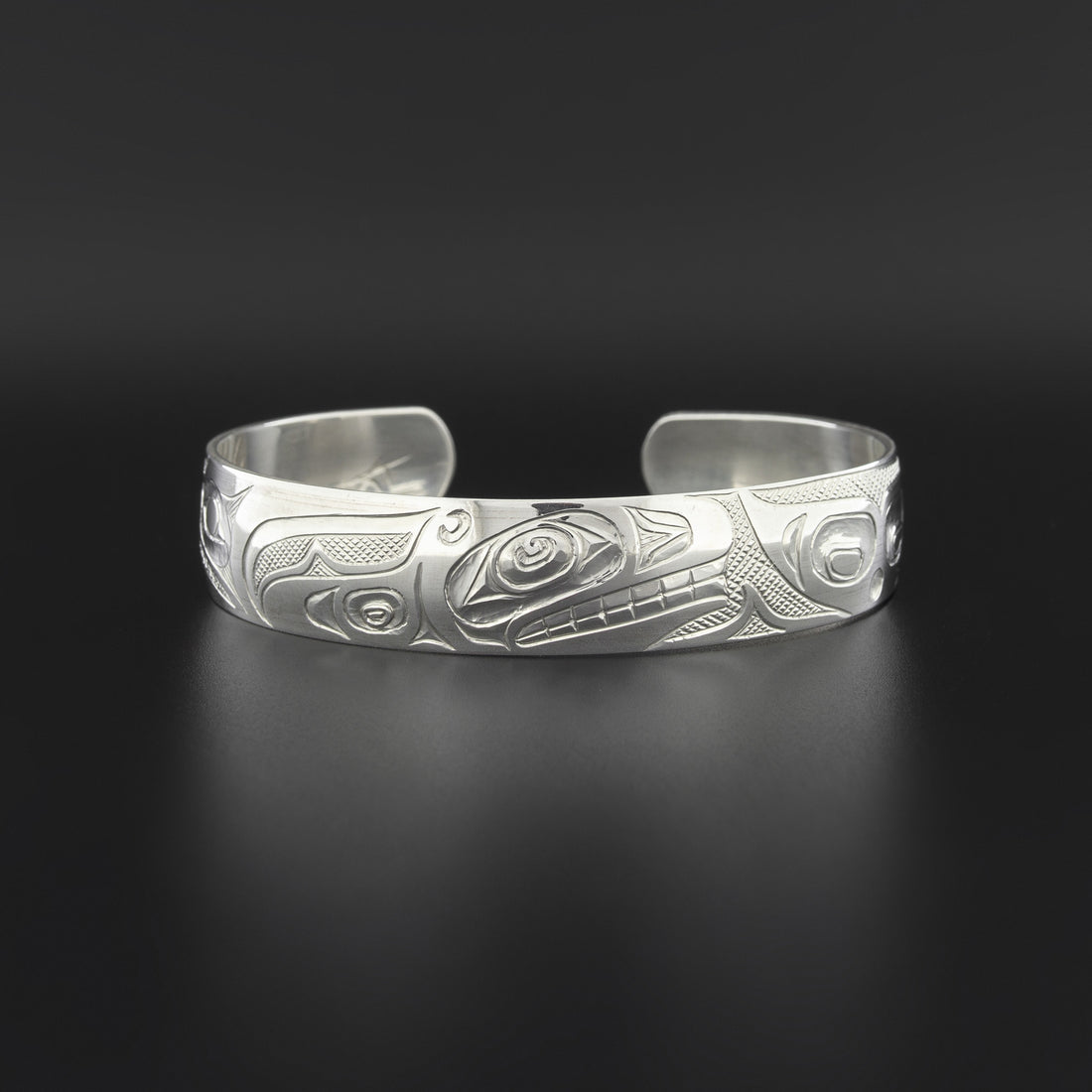 Raven-Finned Killerwhale - Silver Bracelet