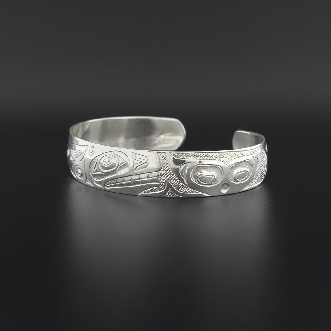 Raven-Finned Killerwhale - Silver Bracelet
