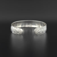 Raven-Finned Killerwhale - Silver Bracelet