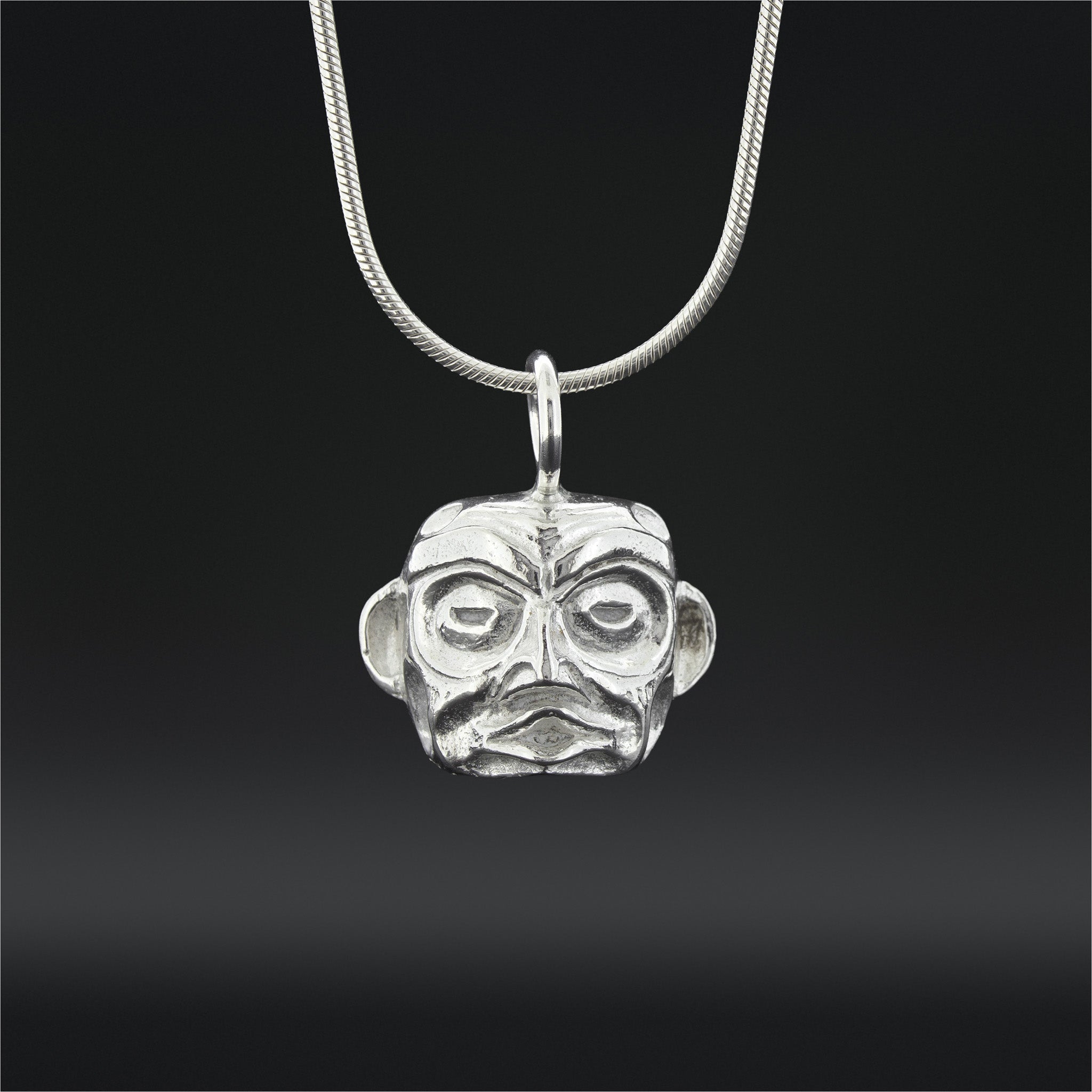 RSmith_PortraitMask_SilverPend
