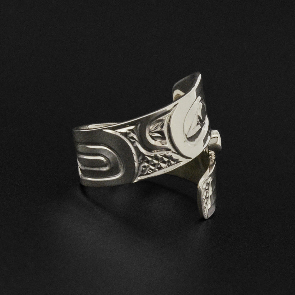 Raven - Silver Ring with Garnet
