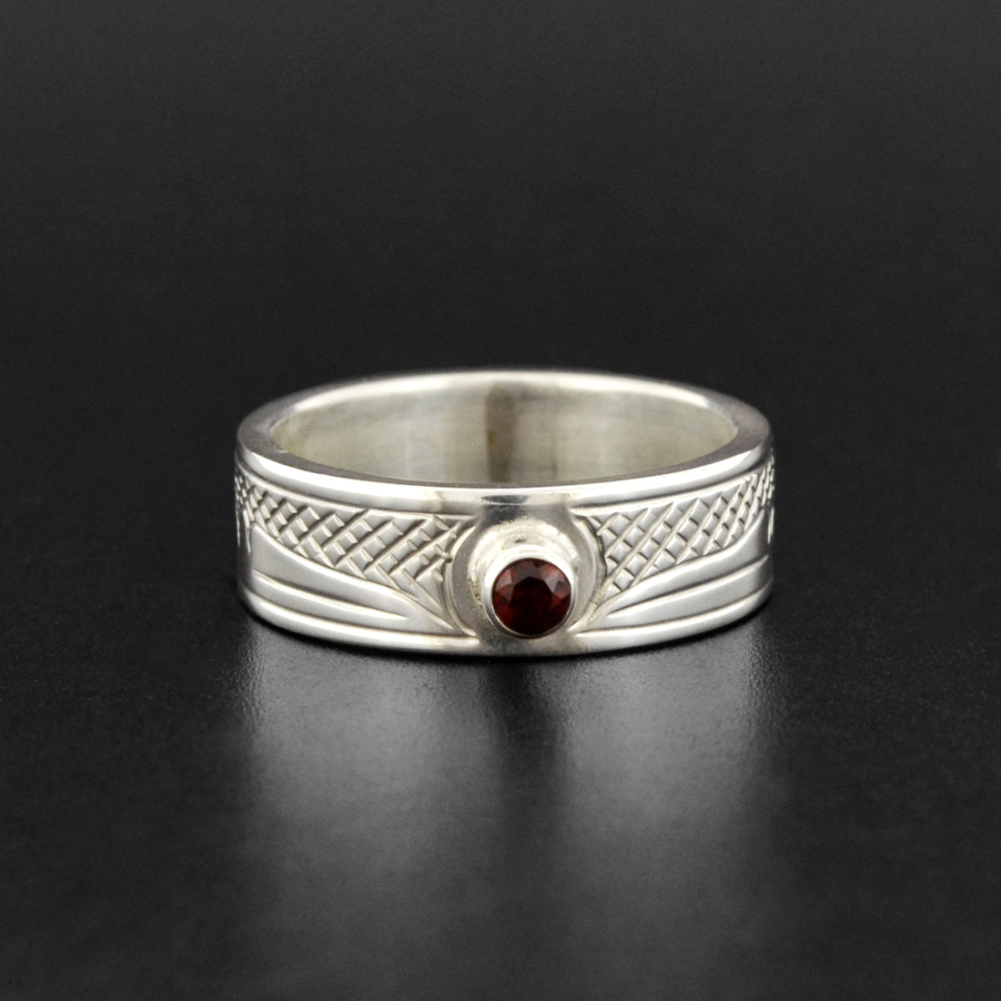 Hummingbird - Silver Ring with Garnet