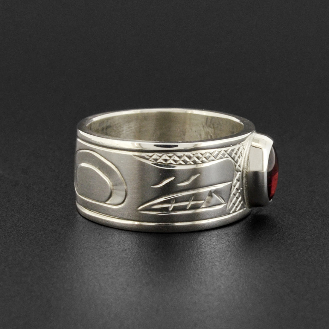 Wolves - Silver Ring with Garnet