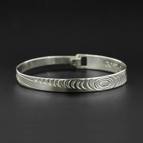 Goat Horn - Silver Clasping Bracelet