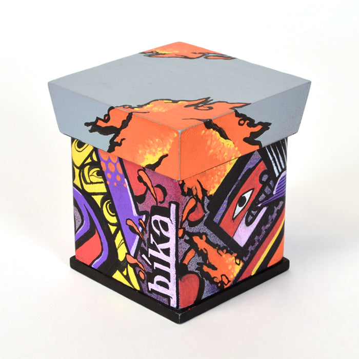 bíka - 2018 Charity Box – Lattimer Gallery