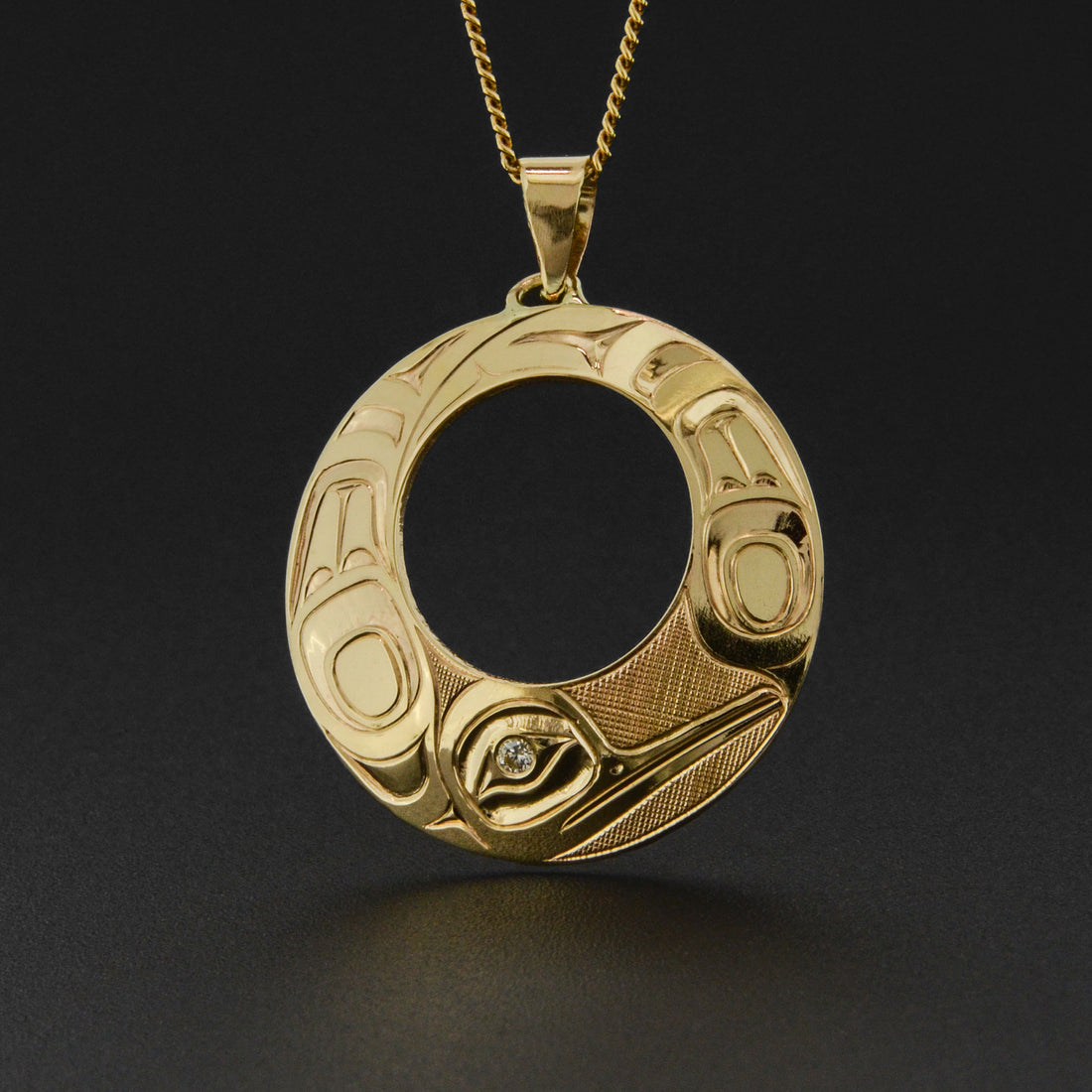Hummingbird - 14k Gold Pendant with Diamond