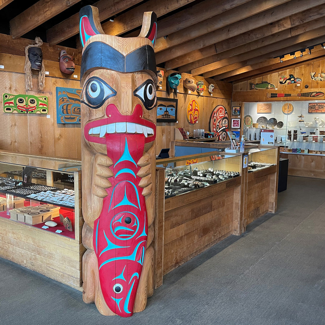 Bear and Salmon - Red Cedar Pole